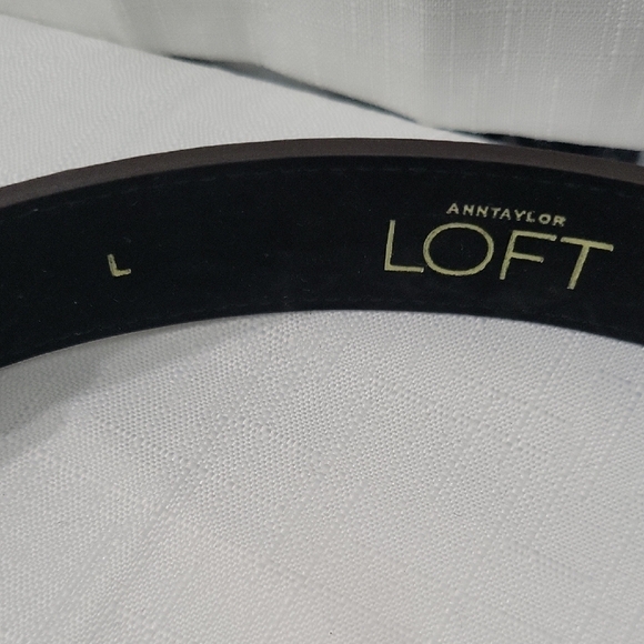 LOFT Dark Brawn Belt with Gold Clasp Adjustable Size L - Picture 5 of 8